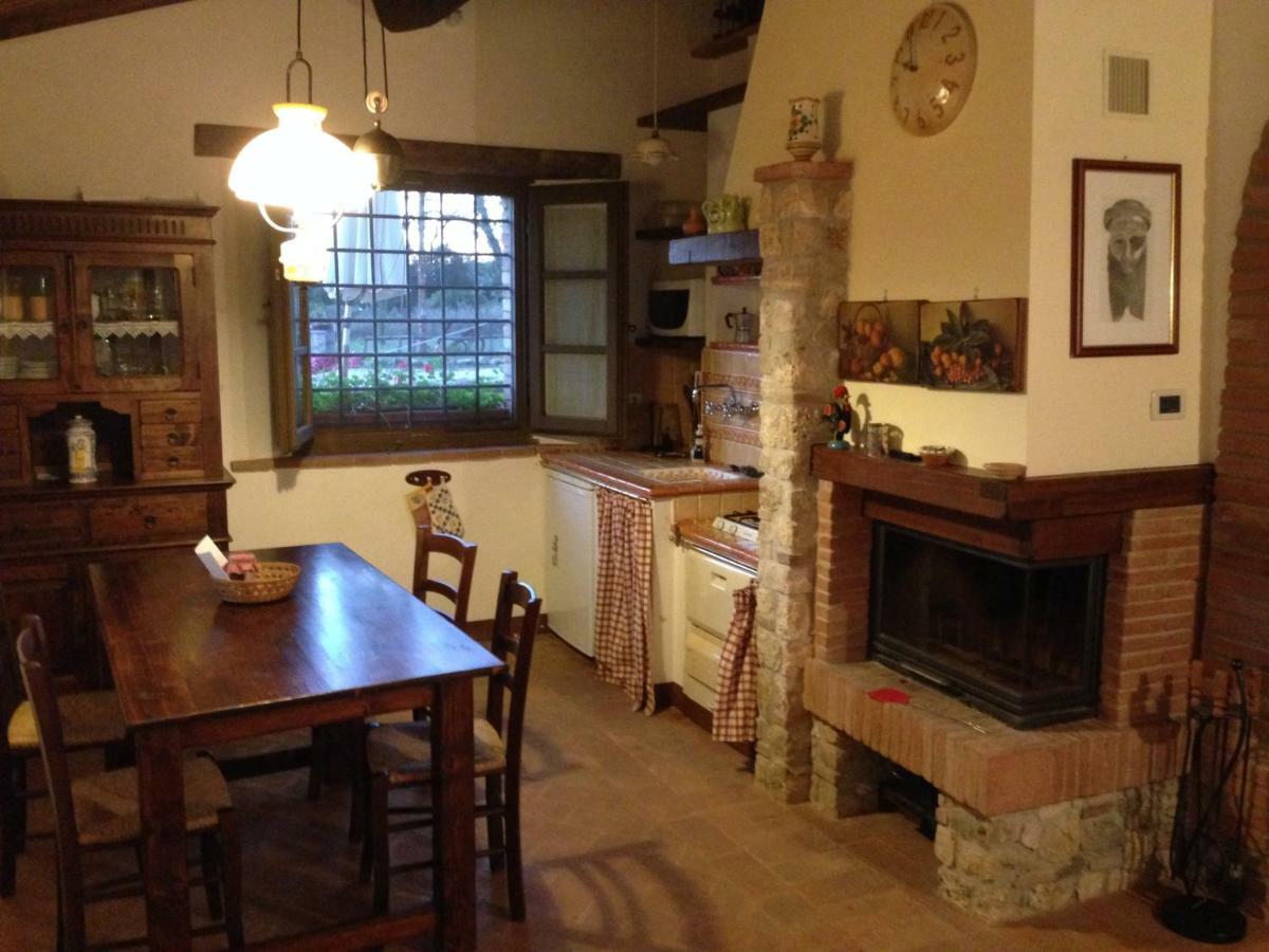 Agriturismo Podere Dell' Olmo Amelia Buitenkant foto