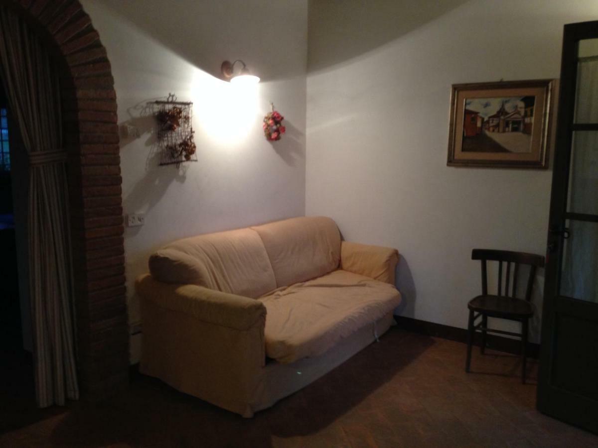 Agriturismo Podere Dell' Olmo Amelia Buitenkant foto